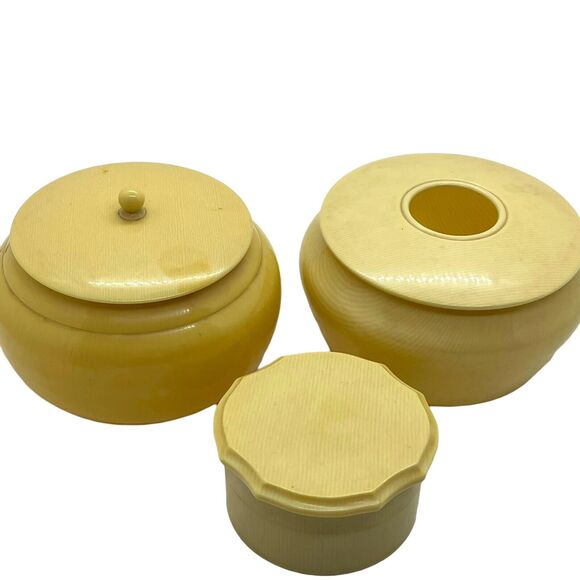 Pyralin Du Barry FRENCH IVORY / Celluloid 3 Pcs Vanity Set Hair Reciever Vintage - Picture 5 of 16